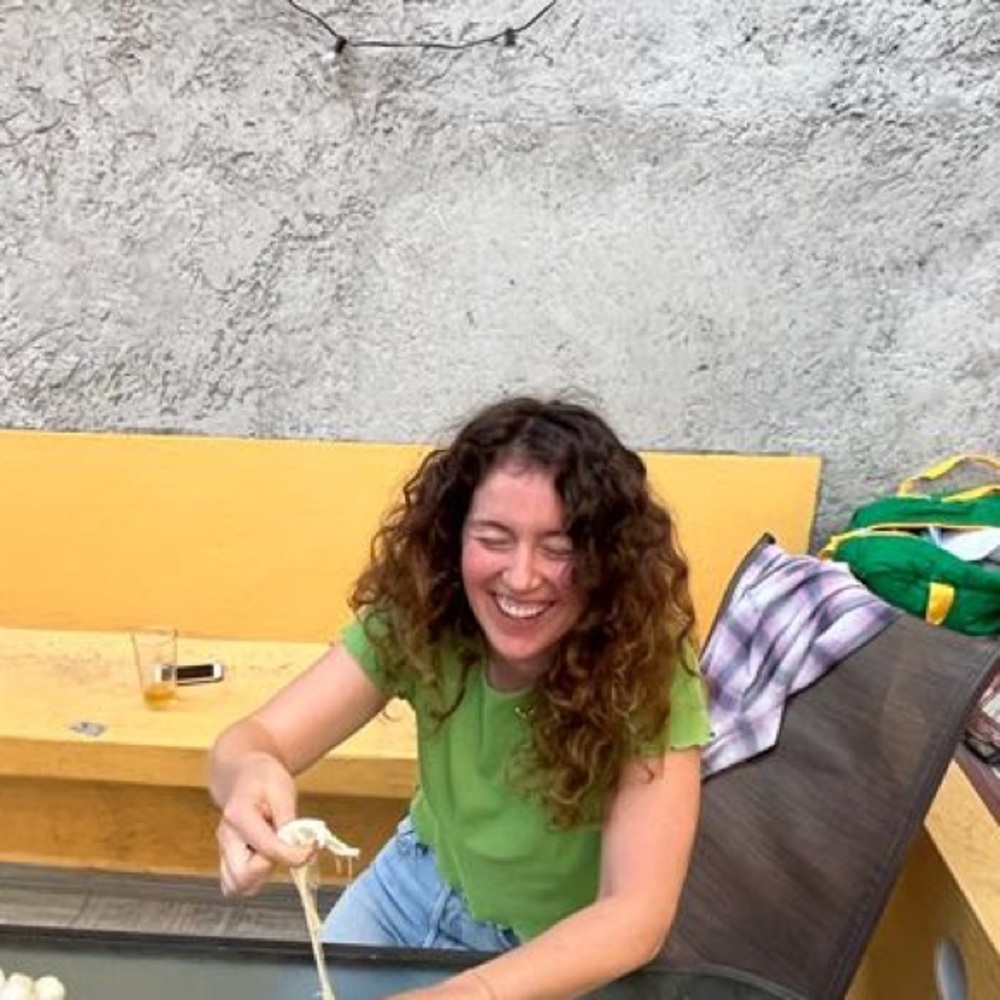 Meet your Posher, Emily